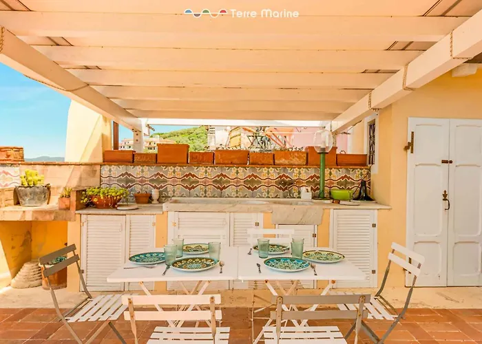 Luxury Penthouse, Terre Marine アパート レーリチ