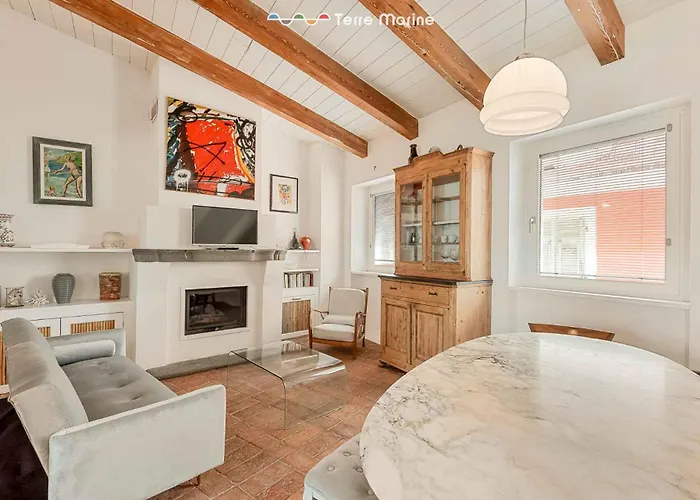 Luxury Penthouse, Terre Marine *